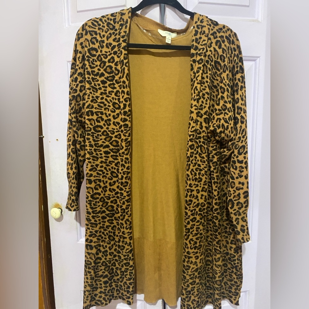2 Sweater Bundle Plus Sized Leopard Print & Grey